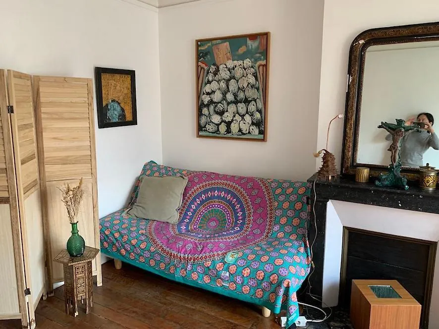 Stylish Flat With Balcony Facing South * Parijs