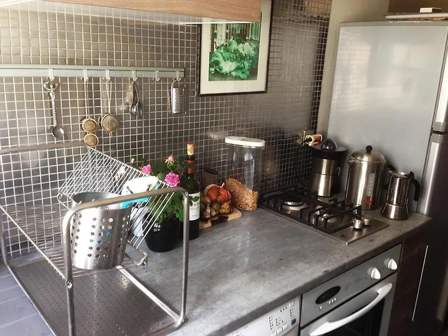 Gasthuis Stylish Flat With Balcony Facing South *