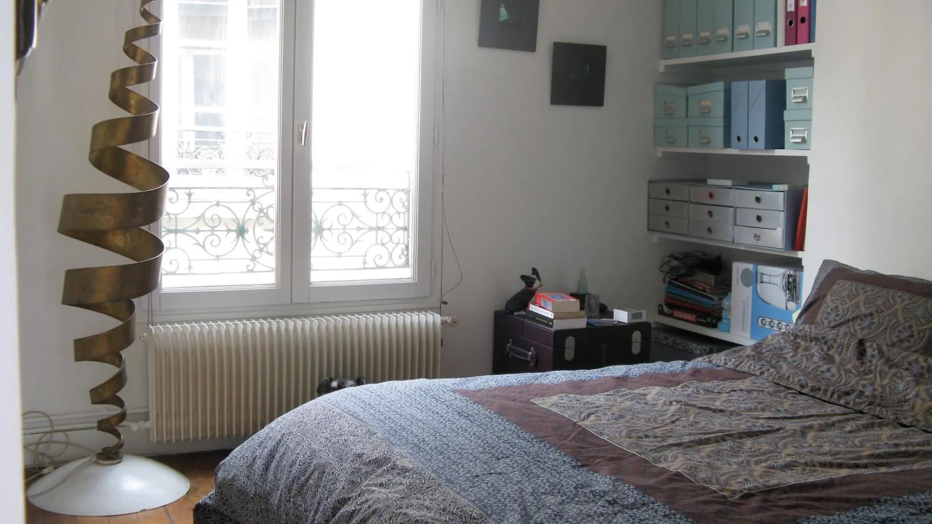Stylish Flat With Balcony Facing South *